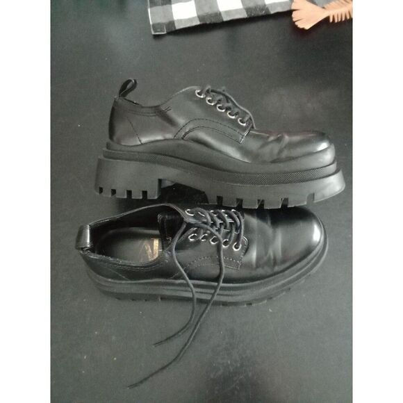 Zara shoes shiny black patent leather heavy thick sole women's size 7.5 (38) - Picture 1 of 9